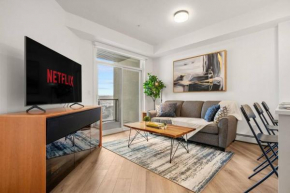 Top Rated Luxury Stay with Free Banff Access, BBQ, Netflix, Patio Dining, Sleeps 4
